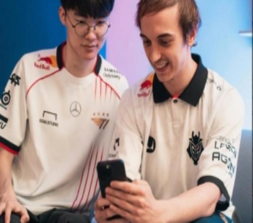 G2官媒晒Faker与Caps合影：是的，我们都选了冰鸟