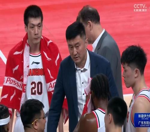 广东男篮锋线补强！任骏飞接班人CBA首秀14+7+4，杜锋重点培养！