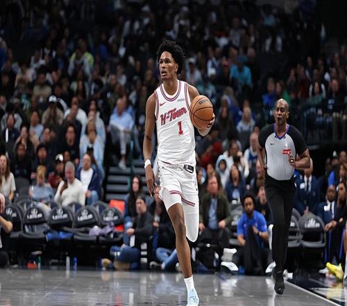 个人表现确实相当不错，只是火箭后场新星还是不适合担任控卫