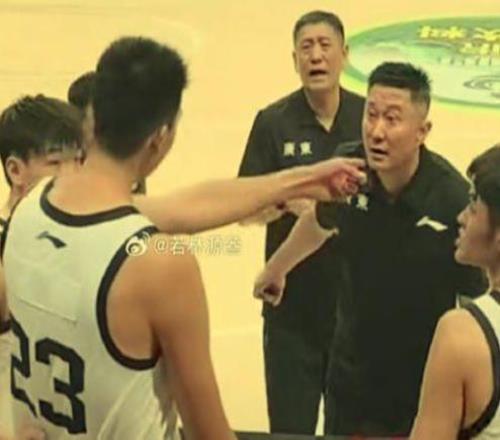 徐昕申请交易内幕曝光！骂球员毫无底线，杜锋这次必须把锅背好了