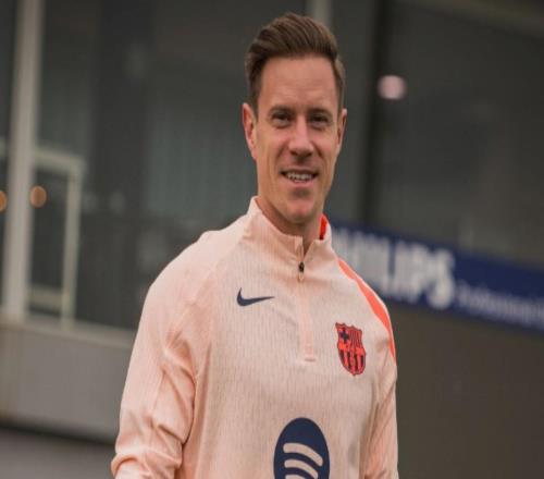 巴萨官方：特尔施特根已获医疗许可，入选对阵法兰克福大名单