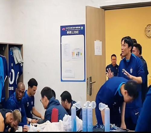 媒体人：三镇今年保级没问题，但未来如何求得大发展是个问题