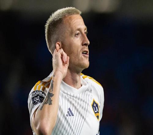 尝试新角色，德媒：罗伊斯将担任下周多特蒙德欧冠比赛评论员