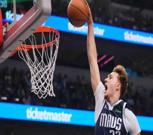 马克西34+8+10助76人送独行侠4连败恩比德22分浓眉复出13+8