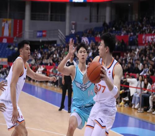 CBA常规赛第12轮，上海久事男篮9073胜青岛男篮