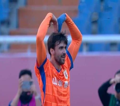 21，泰山队锁定第5名，瓦科+泽卡破门津门虎小将替补出场吃红牌