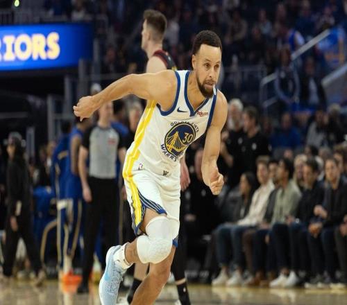 爆冷13分惨败！库里空砍31+5，东部黑马崛起！一战认清4个现实