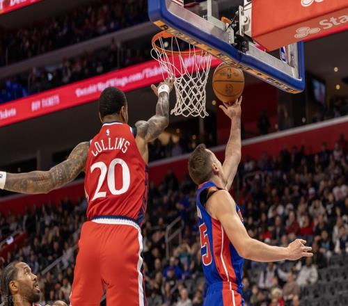 米切尔28+3+8无缘今日最佳球员！因为科林斯25+7+5+4成历史首人