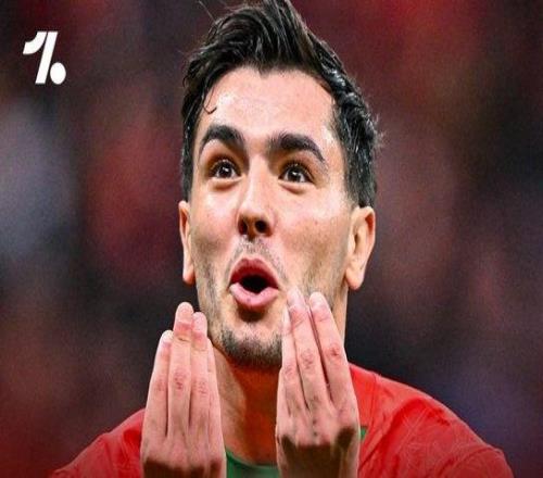 早报尤文3比0萨索洛罗马2比0莱切西汉姆联1比2森林！