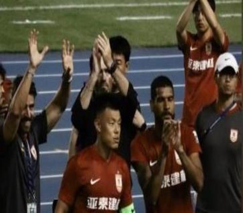 伤愈回归拼满全场，亚泰队长谭龙：中超，我们一定会留下
