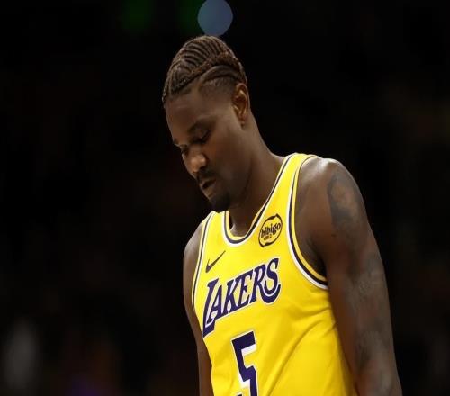 艾顿终暴走！末节统治内线，雷迪克发布会持续称赞，亲承设计战术