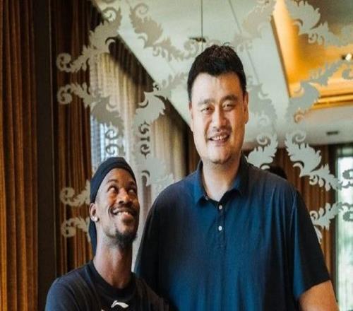 豪爽巴特勒中国行来北京姚明请客吃高端私厨,梅奥作陪JB尽情饕餮
