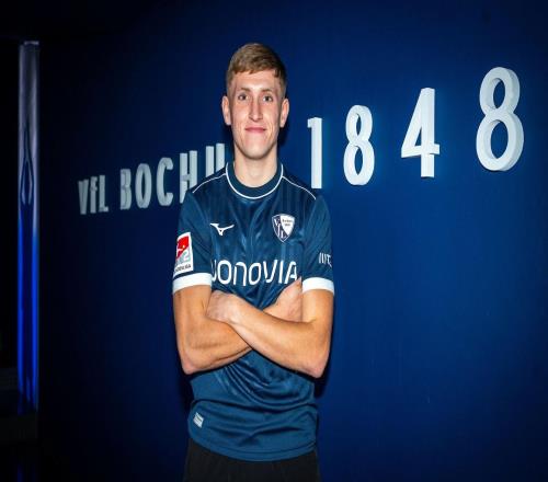 官方：西汉姆联21岁前锋马歇尔租借加盟德乙波鸿