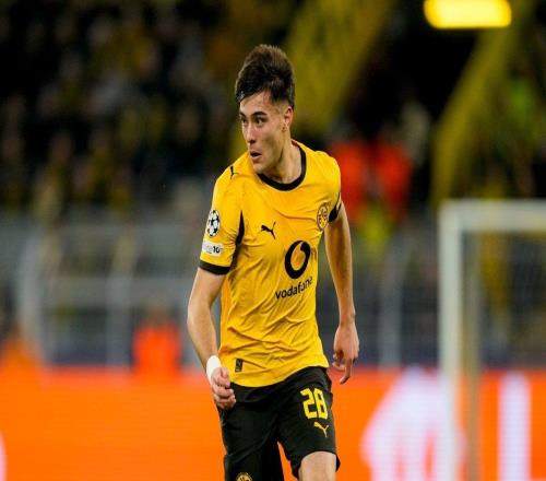 记者：安塞尔米诺不愿被切尔西租借至斯特拉斯堡