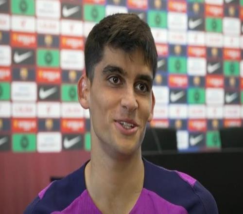 赫拉德马丁：客战国米是生涯最佳比赛选18号是因为阿尔巴