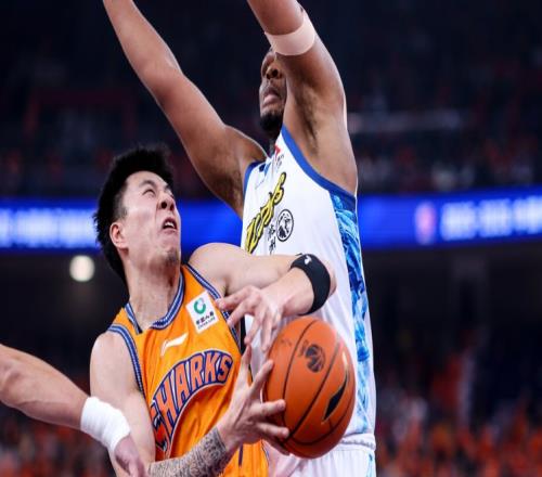 打回口碑！末节6中5仍难掩张镇麟一死穴，唯有转型3D方能破局