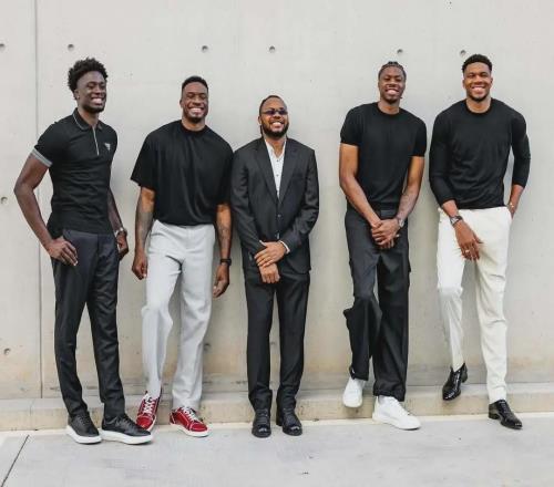 正式签约！NBA最强关系户！三兄弟同队创造历史