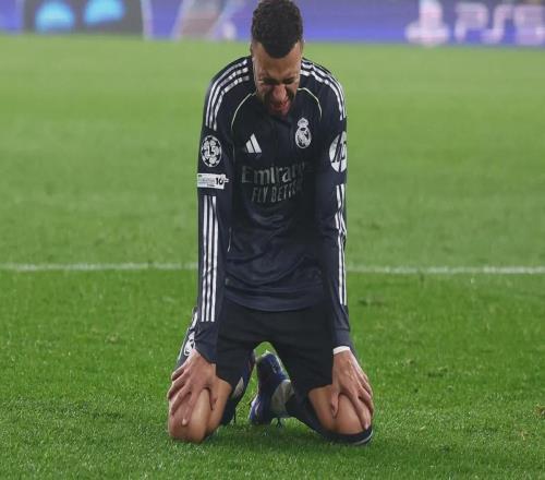 从天堂到地狱！皇马惨遭门将绝杀，穆帅弑君背后是王朝根基的松动