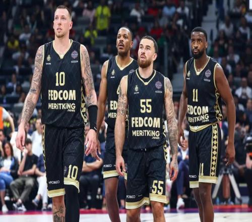 再见NBA！又一人正式结束NBA生涯，33岁中锋宁做鸡头不做凤尾啊