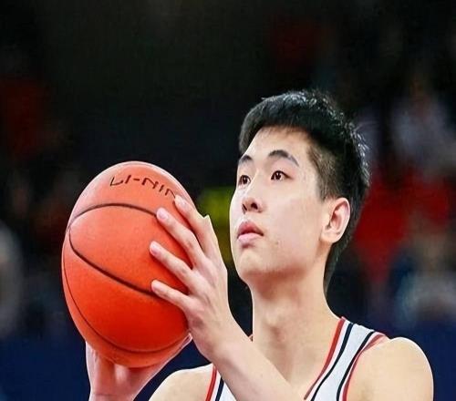 崔永熙为广东冲冠或有变：伤病未愈，正计划留洋继续追逐NBA梦想