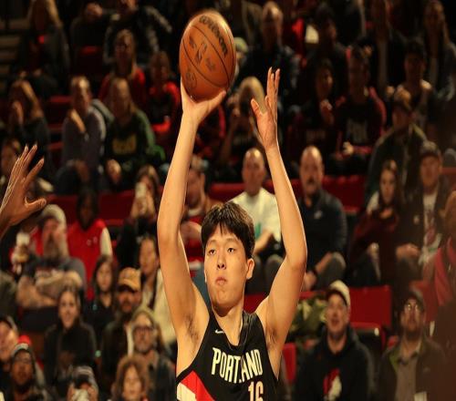 开拓者惨败，但杨瀚森赢了！不仅创三大纪录,且得分力压周琦升第5