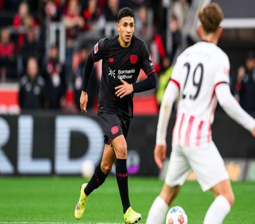 官方：药厂中场费尔南德斯左膝受伤，预计缺席78周