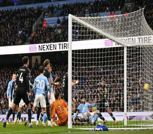 自加盟曼城以来格瓦迪奥尔英超打进10球，同期联赛后卫第一